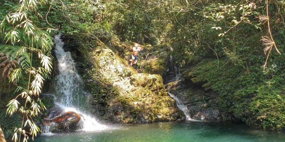 bach-ma-wasserfall-sprung-01